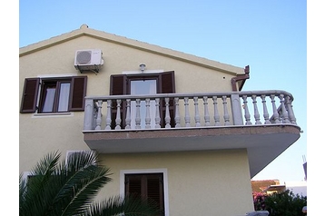 Croatia Privát Okrug Donji, Exterior